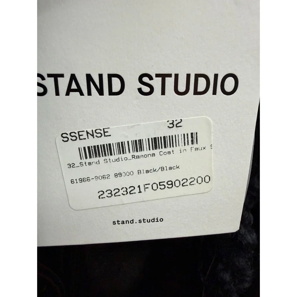 Stand Studio nwt stand